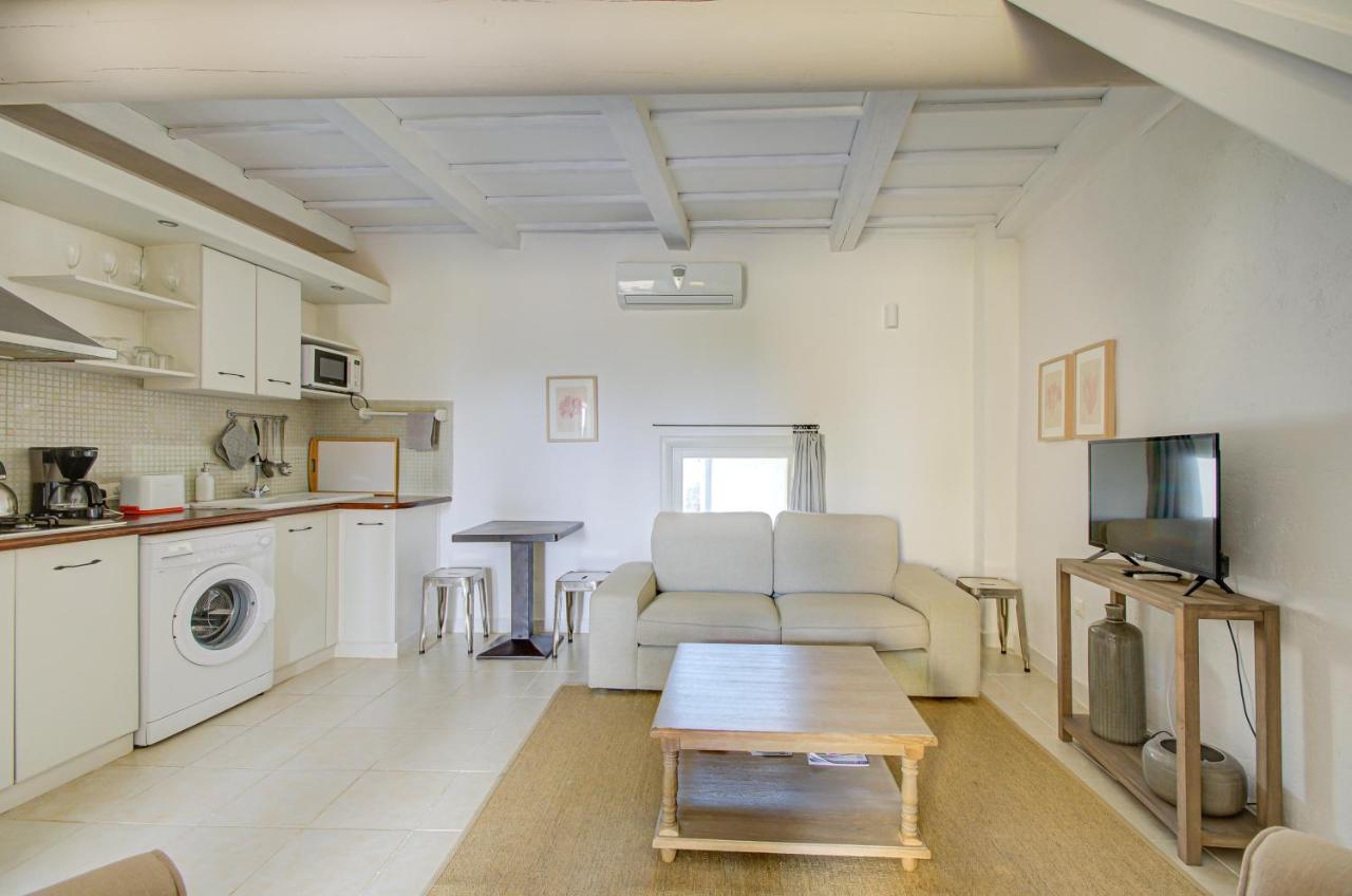 Le Bercail De Montmirail Appartement Sarrians Buitenkant foto