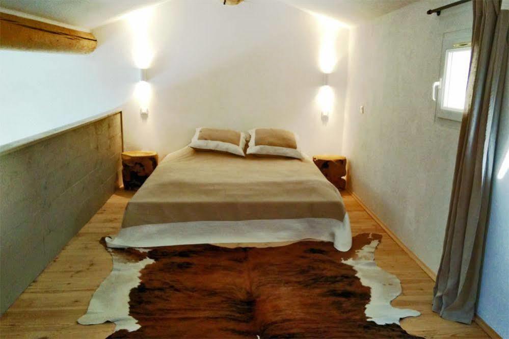 Le Bercail De Montmirail Appartement Sarrians Buitenkant foto